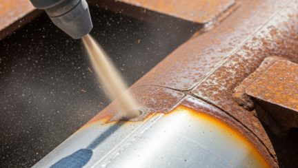 サンドブラストのデメリットとは？代替技術レーザーとの違いを比較