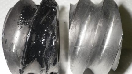 樹脂除去の課題を解決！母材をほぼ傷つけず薬品も使わない最新工法