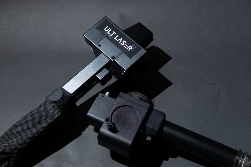 ULTLASERのレーザーヘッドの写真